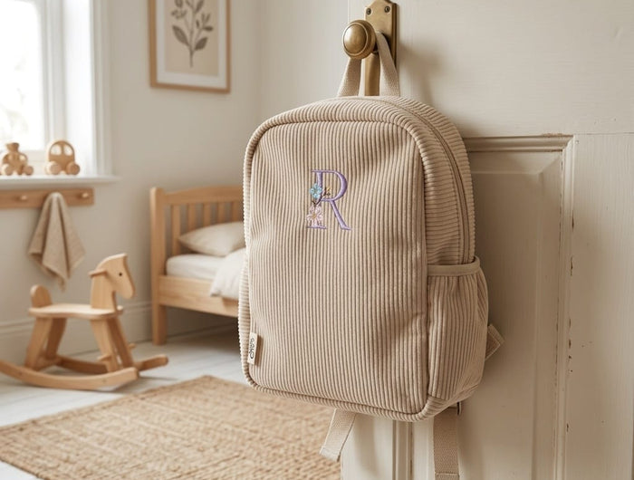 <h1>Uniek cadeaus en </h1><h1>kleding met liefde gemaakt</h1>