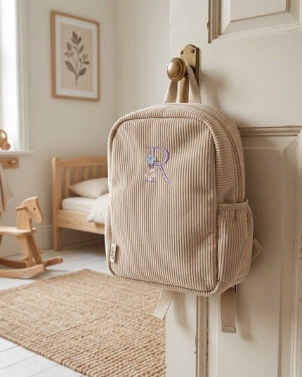 Gepersonaliseerde rib rugzak beige met bloemenletter – Corduroy kinderrugzak