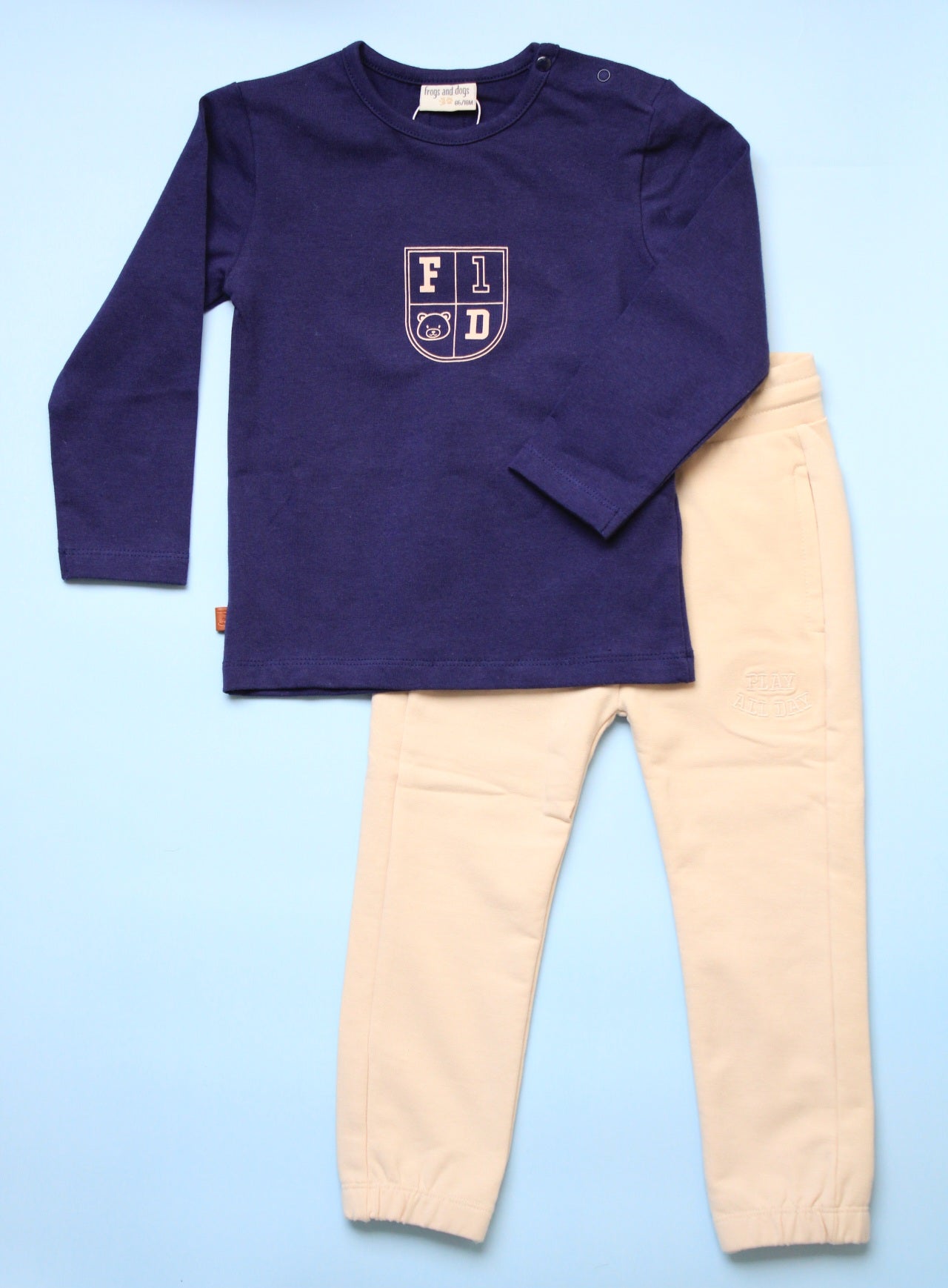 Play all day | jogging pants