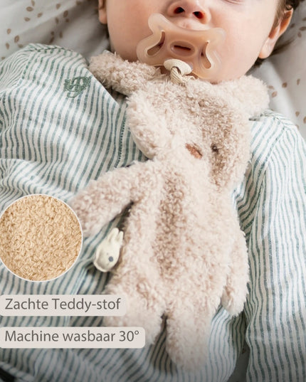 Gepersonaliseerde speendoekje - teddy konijn - geborduurd